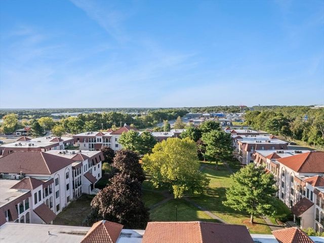 685 Oak St 7-12, Brockton, MA 02301