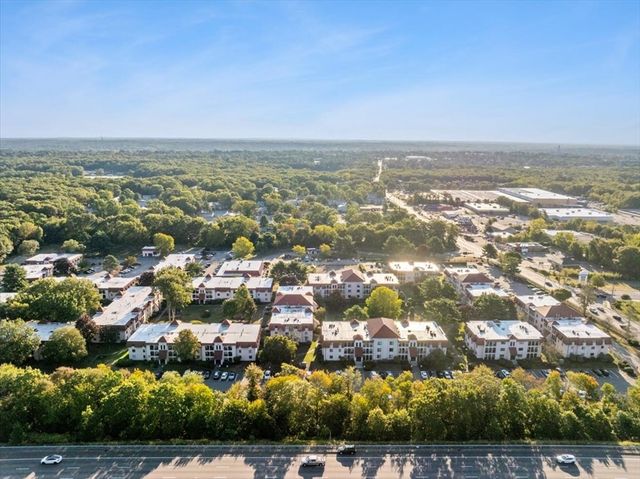 685 Oak St 7-12, Brockton, MA 02301