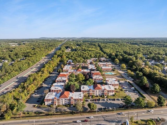 685 Oak St 7-12, Brockton, MA 02301