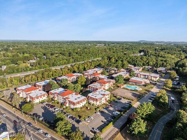 685 Oak St 7-12, Brockton, MA 02301