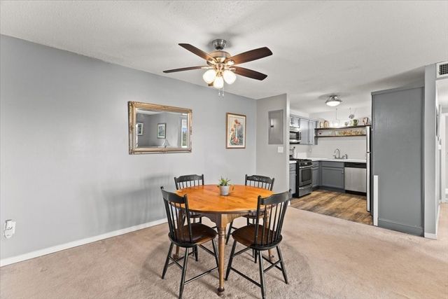 685 Oak St 7-12, Brockton, MA 02301