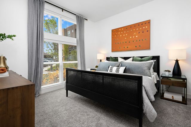 555 Lakeview Parkway 003, Vernon Hills, IL 60061