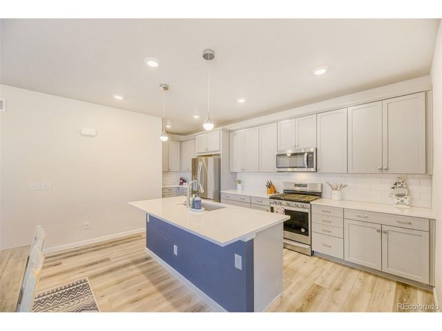 1526 Golden Sill Dr, Castle Pines, CO 80108