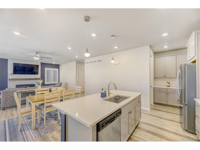 1526 Golden Sill Dr, Castle Pines, CO 80108