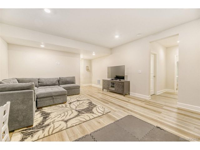 1526 Golden Sill Dr, Castle Pines, CO 80108