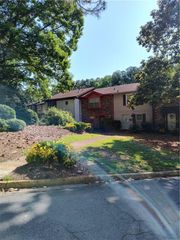615 GARDEN WALK Drive, Stone Mountain, GA 30083