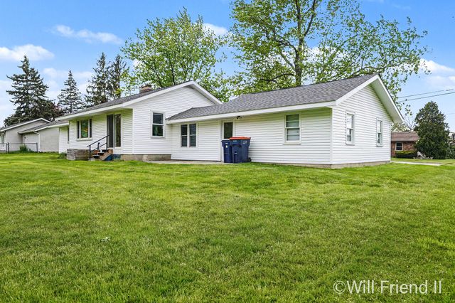 319 Country Club Road, Holland City, MI 49424