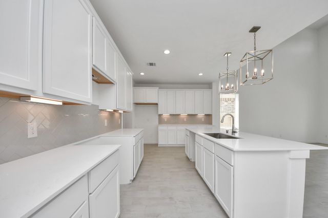 3077 Spoolwood Trail, Magnolia, TX 77355