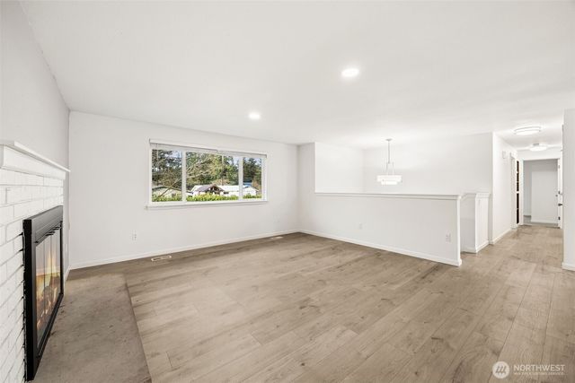 3810 180TH ST E, Tacoma, WA 98446