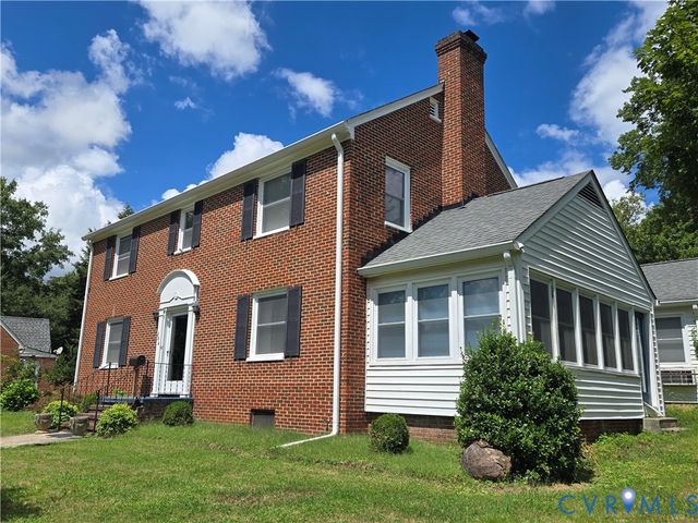 207 Fayette St, Farmville, VA 23901