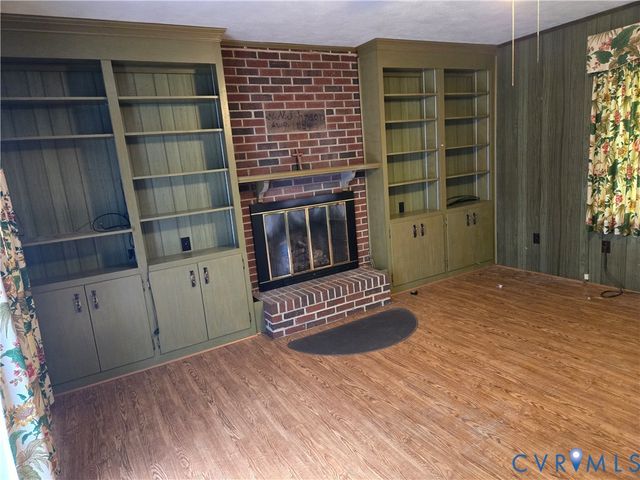 207 Fayette St, Farmville, VA 23901