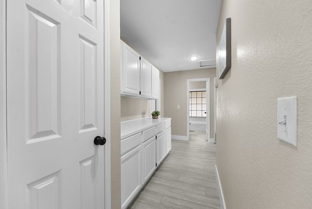 5202 Hollow Bend Lane, Garland, TX 75043