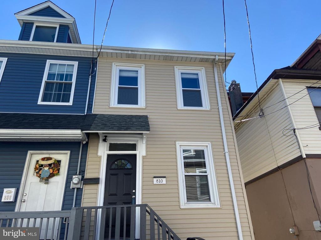 810 PINE ST, Easton, PA 18042