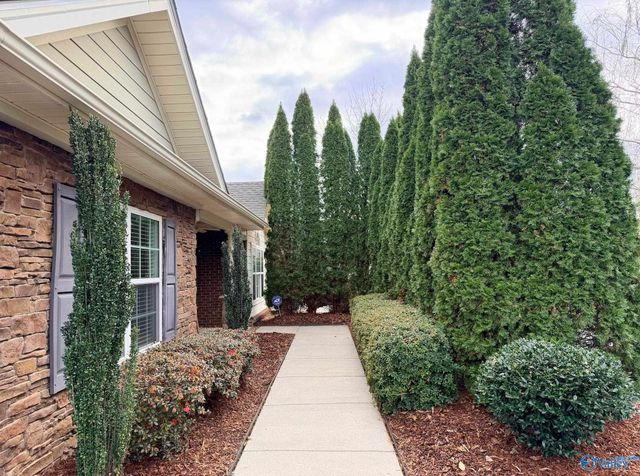 55 Moore Farm Circle NW 55, Huntsville, AL 35806