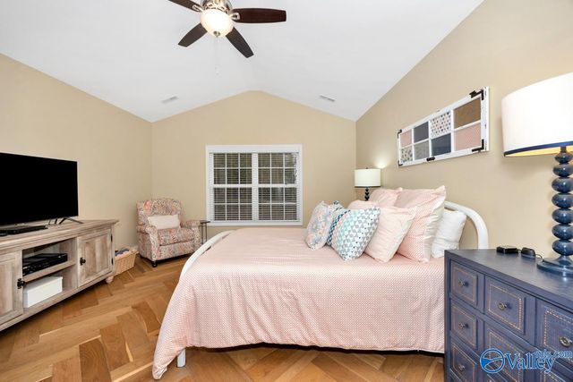 55 Moore Farm Circle NW 55, Huntsville, AL 35806