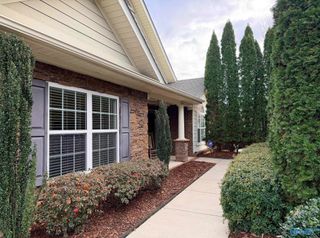 55 Moore Farm Circle NW 55, Huntsville, AL 35806