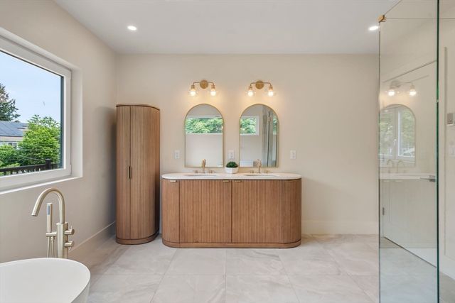 58 Bontempo Rd, Newton, MA 02459