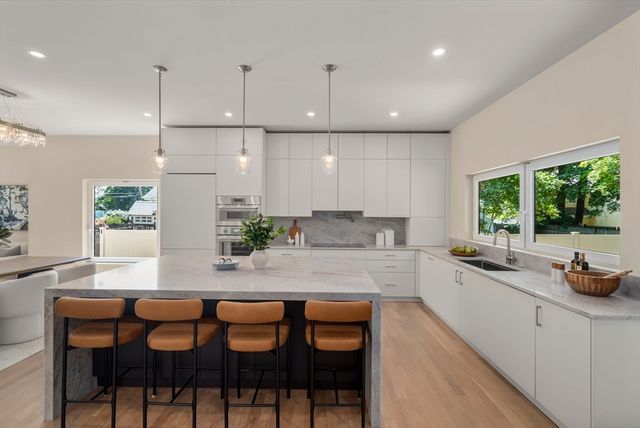 58 Bontempo Rd, Newton, MA 02459