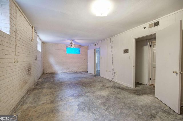 106 Sunset Drive SE, Lindale, GA 30147