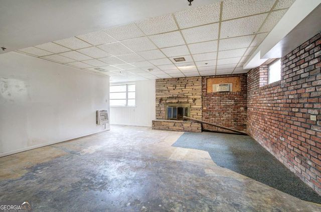 106 Sunset Drive SE, Lindale, GA 30147