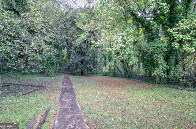 106 Sunset Drive SE, Lindale, GA 30147