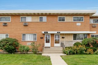 8649 Gregory Lane, Des Plaines, IL 60016