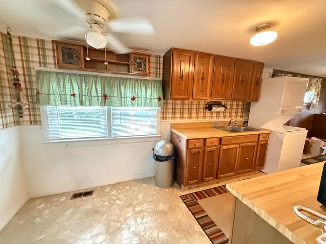 8 Elizabeth Street, Rossville, GA 30741