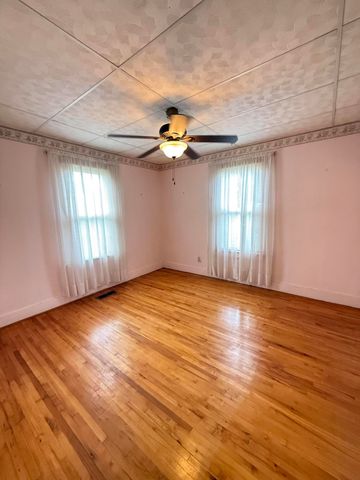 8 Elizabeth Street, Rossville, GA 30741