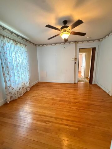 8 Elizabeth Street, Rossville, GA 30741