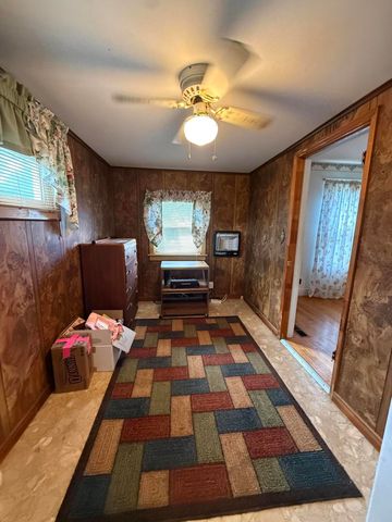 8 Elizabeth Street, Rossville, GA 30741