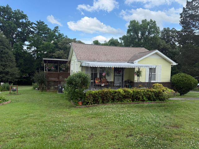 8 Elizabeth Street, Rossville, GA 30741