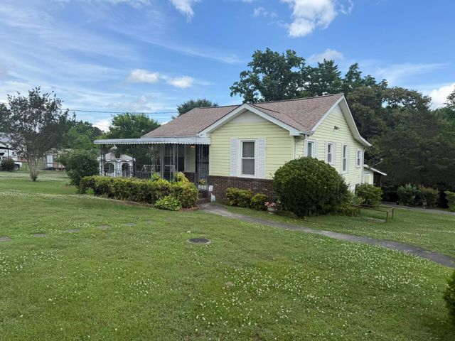 8 Elizabeth Street, Rossville, GA 30741