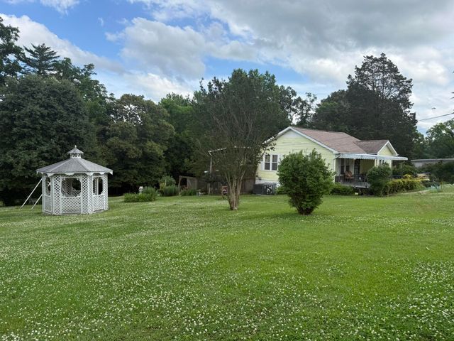 8 Elizabeth Street, Rossville, GA 30741