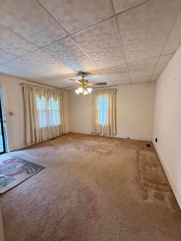 8 Elizabeth Street, Rossville, GA 30741
