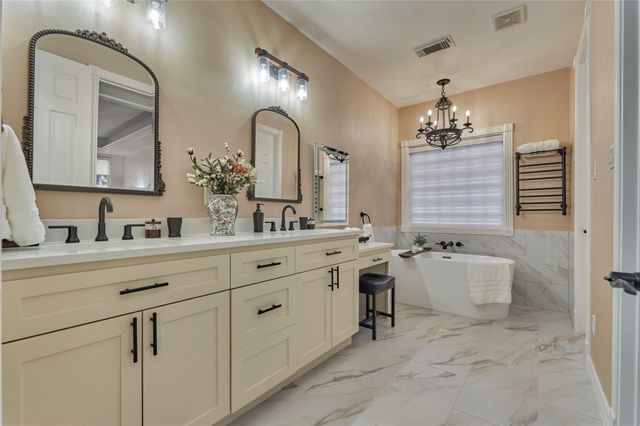 203 Monterrey Road E, Montgomery, TX 77356