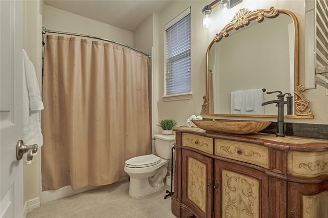 203 Monterrey Road E, Montgomery, TX 77356