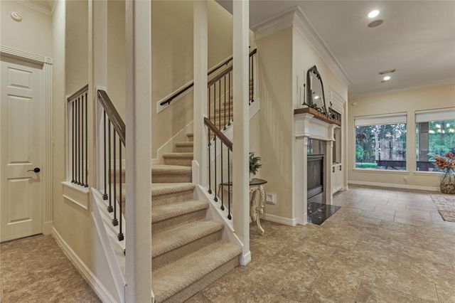 203 Monterrey Road E, Montgomery, TX 77356