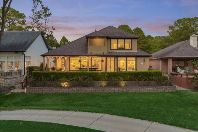 203 Monterrey Road E, Montgomery, TX 77356