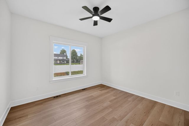 255 NW Woodmoor Drive, Waukee, IA 50263
