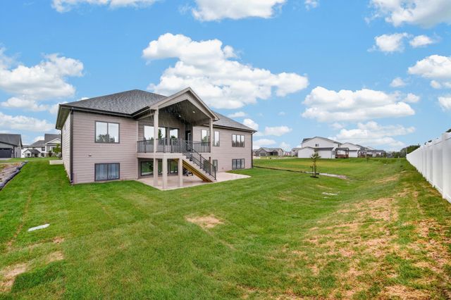255 NW Woodmoor Drive, Waukee, IA 50263