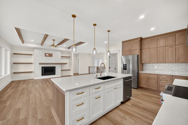 255 NW Woodmoor Drive, Waukee, IA 50263