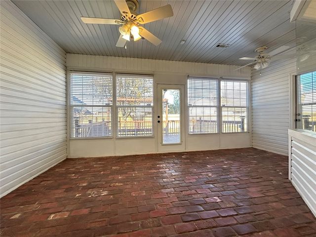 700 Cornell Street, Bentonville, AR 72712