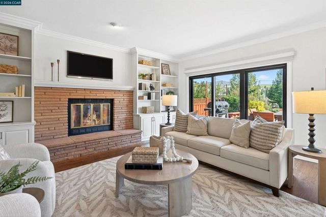 704 704 Blue Spruce Dr, Danville, CA 94506