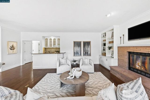 704 704 Blue Spruce Dr, Danville, CA 94506