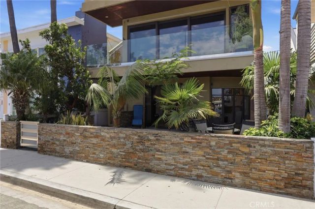 167 Bay Shore A, Long Beach, CA 90803