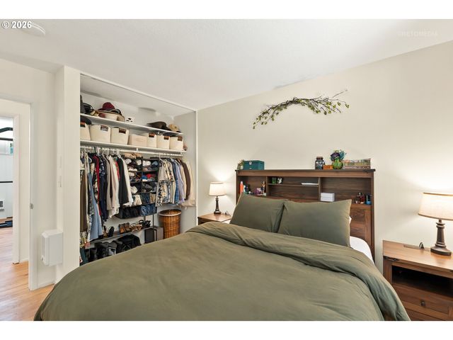203 ELURIA St, Oregon City, OR 97045