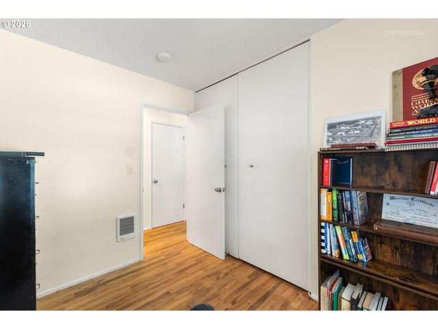 203 ELURIA St, Oregon City, OR 97045