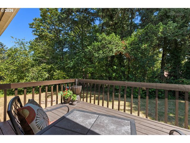 203 ELURIA St, Oregon City, OR 97045