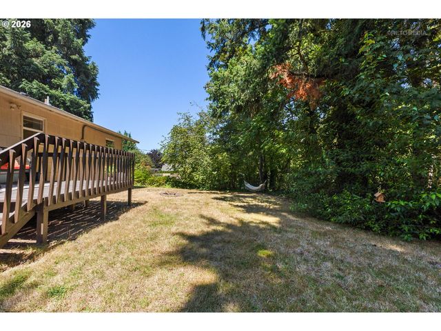 203 ELURIA St, Oregon City, OR 97045