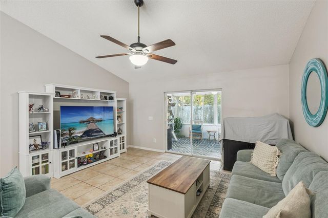 190 KELLY CIRCLE, Sanford, FL 32773